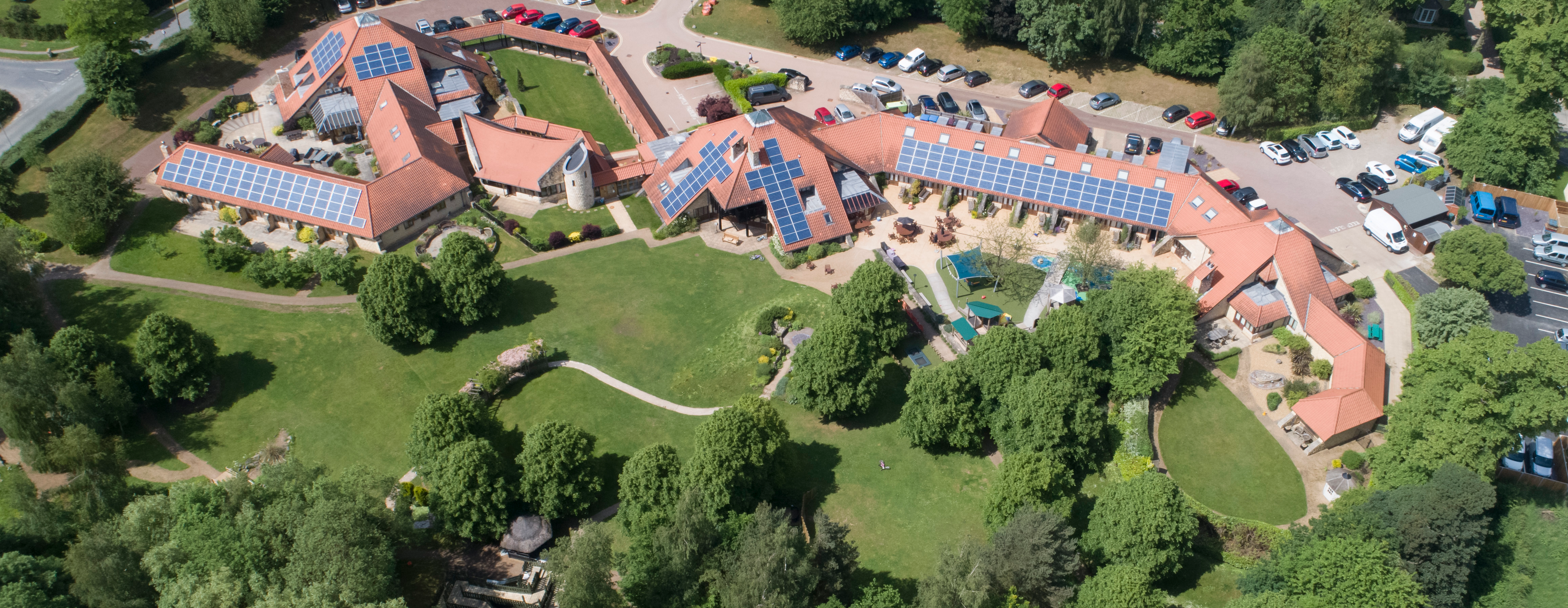 https://media.guldmann.com/cdn/5FPGJb6/5MCJRc/martin-house-aerial-view.webp