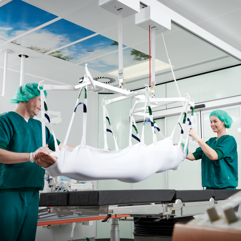 Enable more efficient transfers for bariatric patients with ceiling hoist systems.